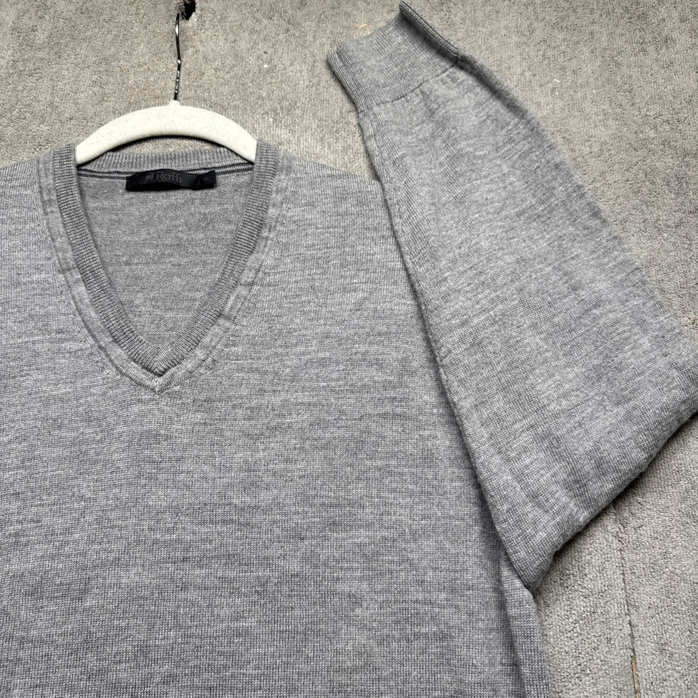 Raffi Men's Gray Merino Wool‎ V Neck Knit Pullover Classic Sweater Size XL